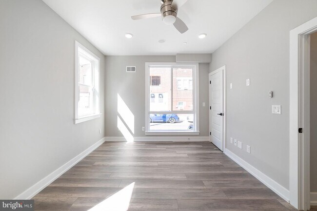 Foto del edificio - 1400 S 27th St