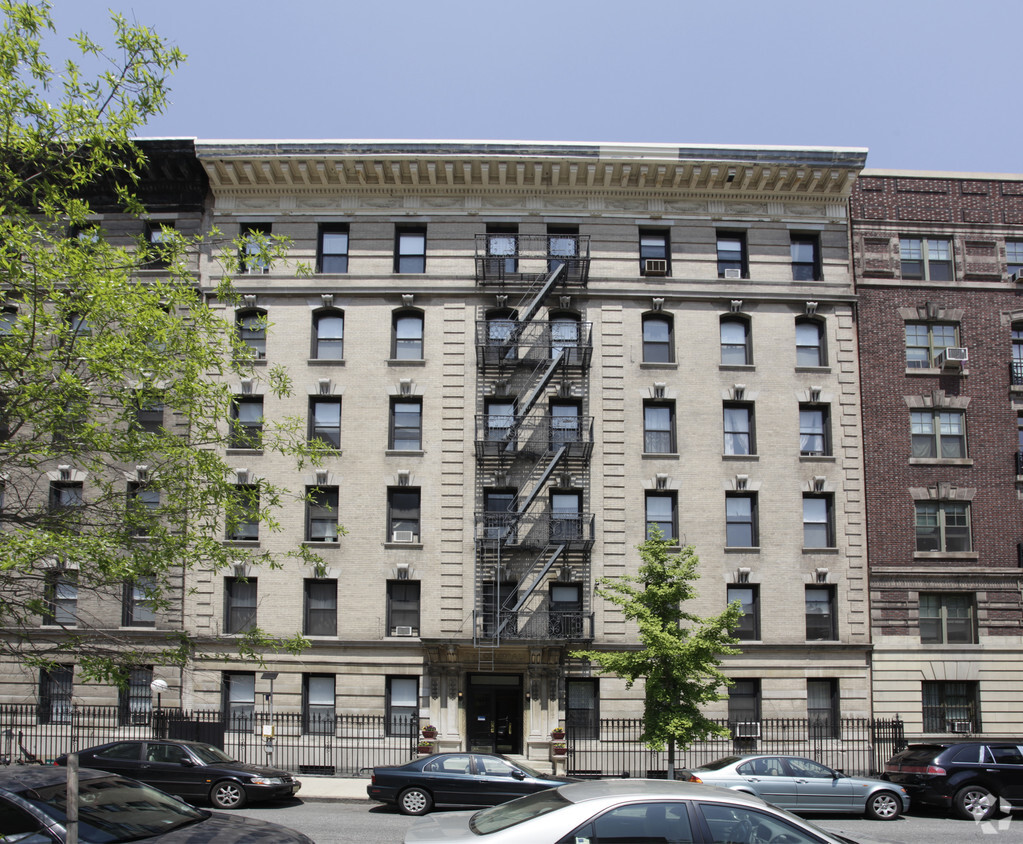 The Colonial - Apartments in New York, NY | Apartments.com