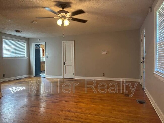 Photo - 1006 Freemason St House