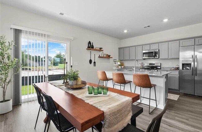 Foto del edificio - 101 Pendleton Place Way