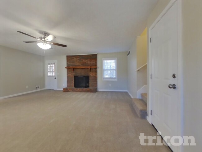 Foto del edificio - 2083 Skyhawk Ln