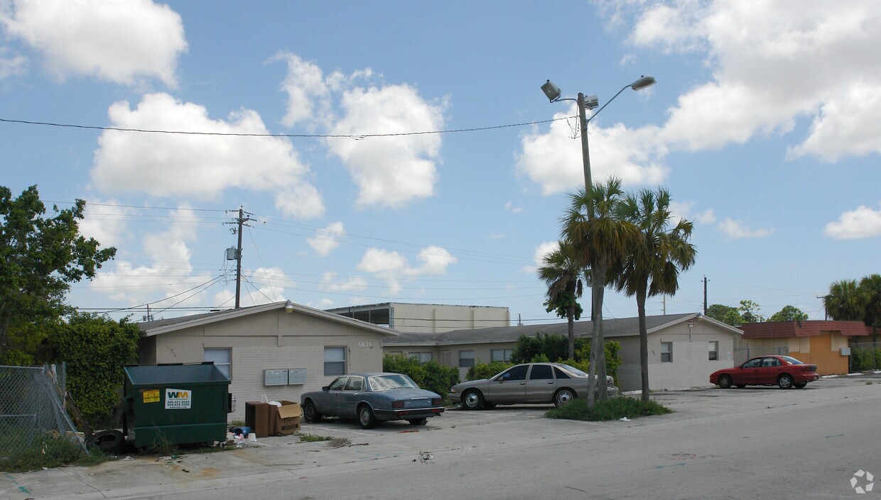 Building Photo - 5635 Wiley St