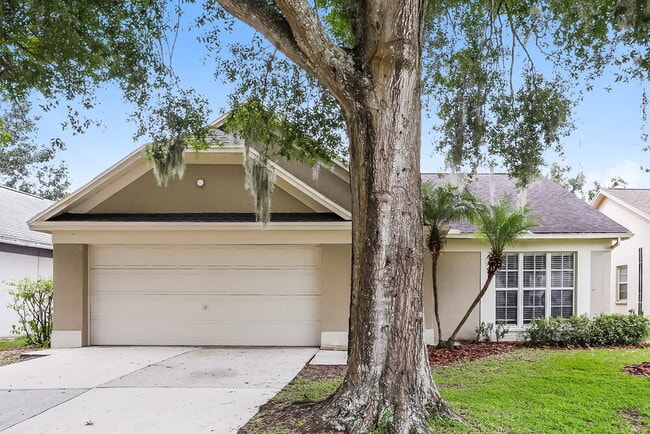 Building Photo - 1011 Hardwood Dr