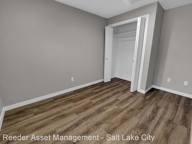 Building Photo - 1255 E 5600 S