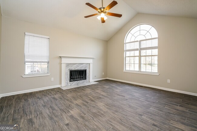 Building Photo - 202 Brandon Woods Cir