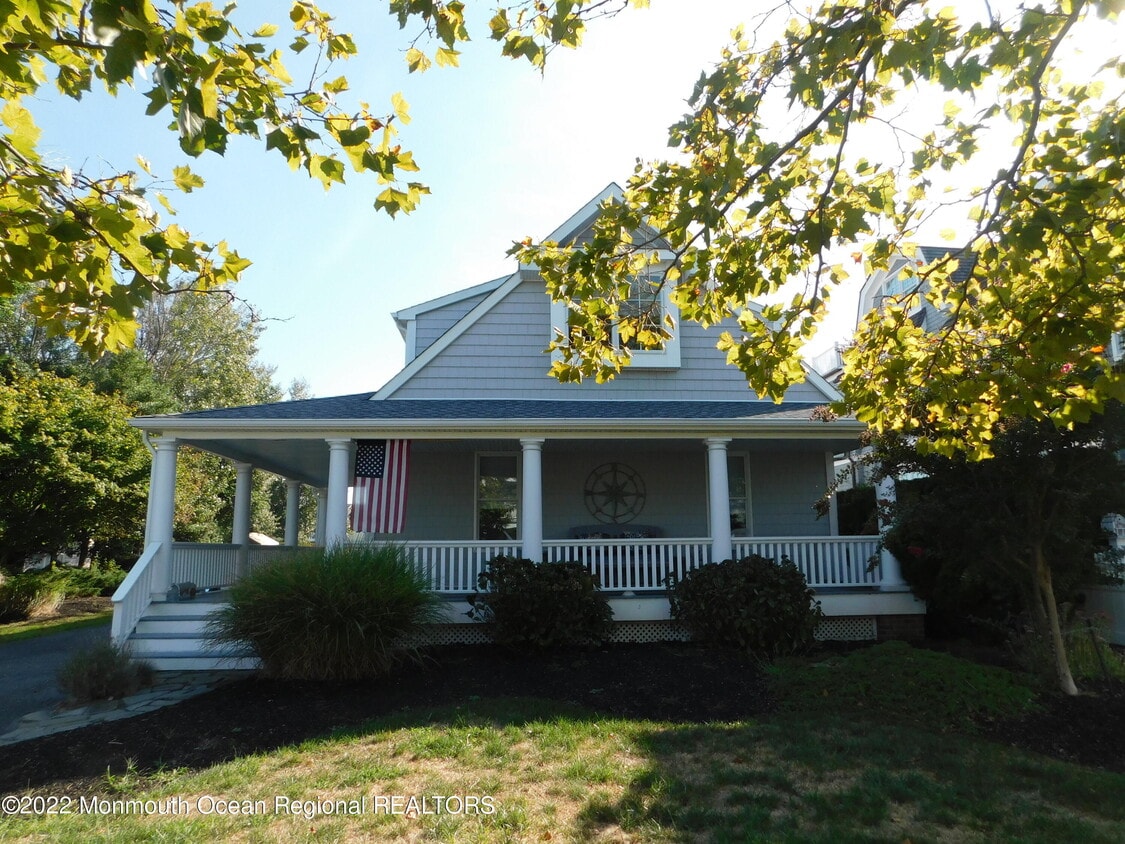 107 Brown Ave, Spring Lake, NJ 07762 House Rental in Spring Lake, NJ