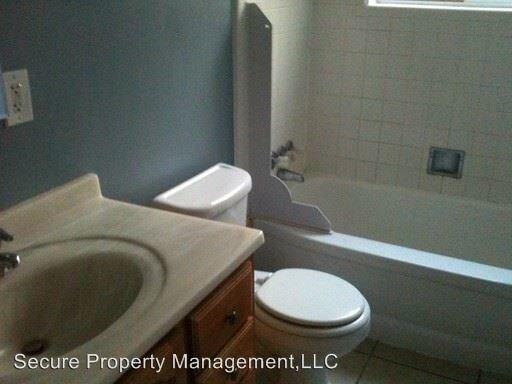 Building Photo - 1349 300 E