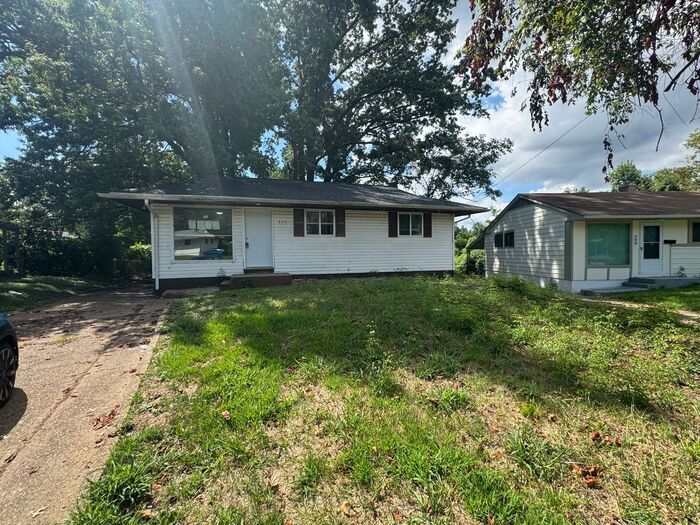 Primary Photo - Freshly renovated 4bed/1bath