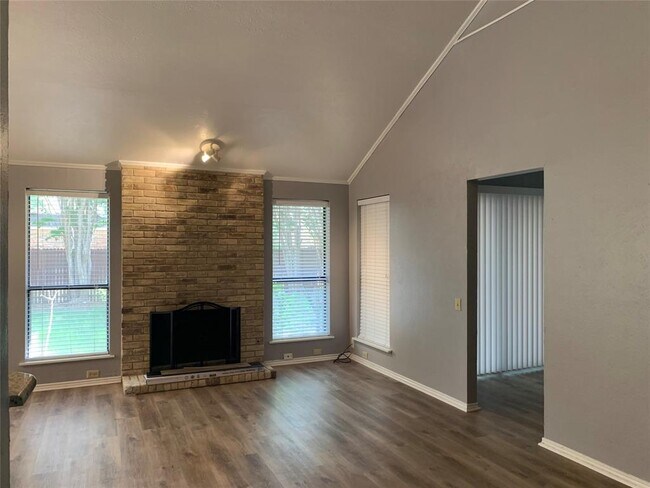 Building Photo - 5939 Smoke Glass Trail