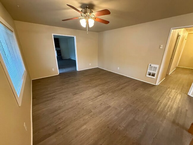 Foto del edificio - 4600 NE 137th Ave