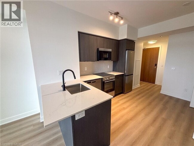 Photo du bâtiment - 25 Wellington St S