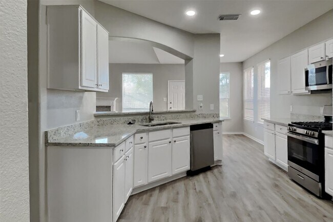 Foto del edificio - 23943 Ayscough Ln