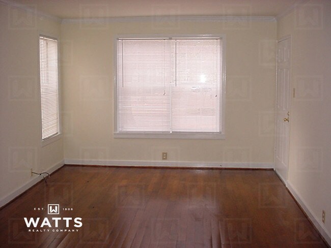 107 Fox Hall Rd Unit D, Mountain Brook, AL 35213