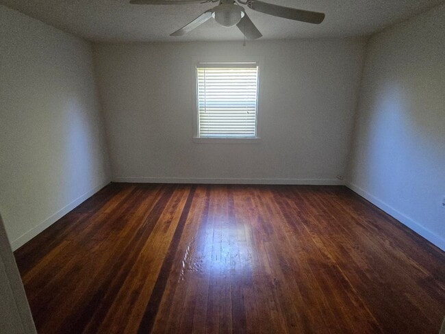 Foto del edificio - Single Story Home in El Sobrante... Available Now !!