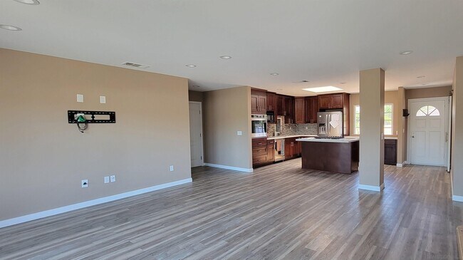 Foto del edificio - 9738 Sherm Cir