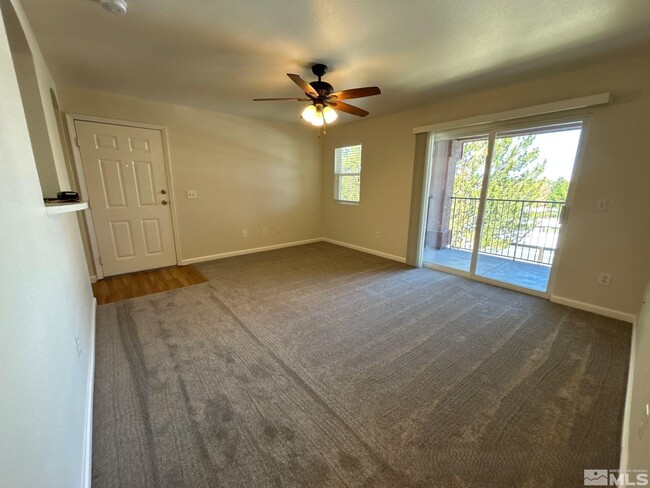 Foto del edificio - 6850 Sharlands Ave.