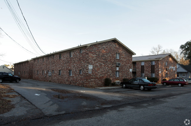 Primary Photo - Lakewood Apartments