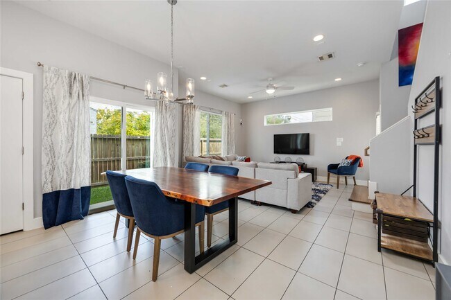 Foto del edificio - 1854 Dan St