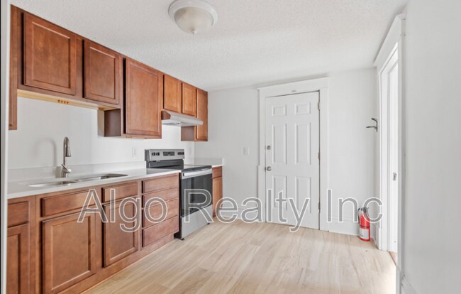 Foto del edificio - 3200 Bloomington Ave
