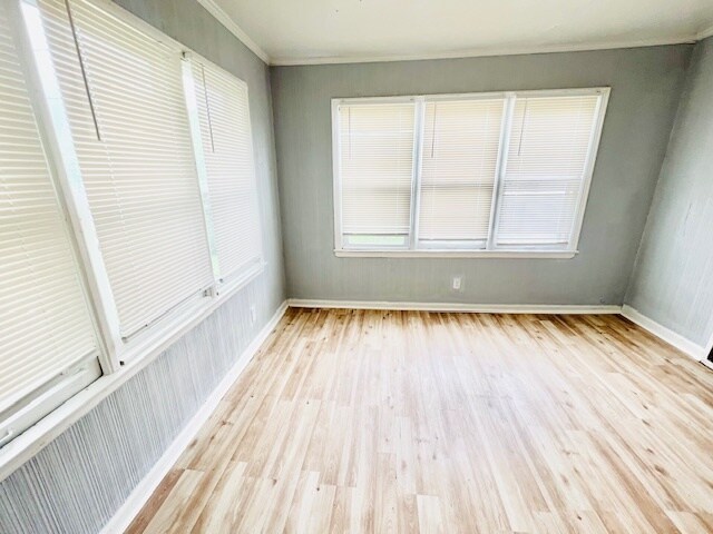 Foto del edificio - 4447 Askew Ave