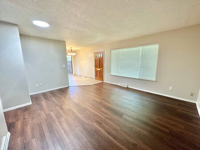Building Photo - 2623 Leisure Drive