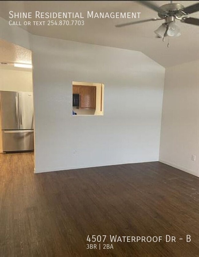 Foto del edificio - 4507 Waterproof Dr