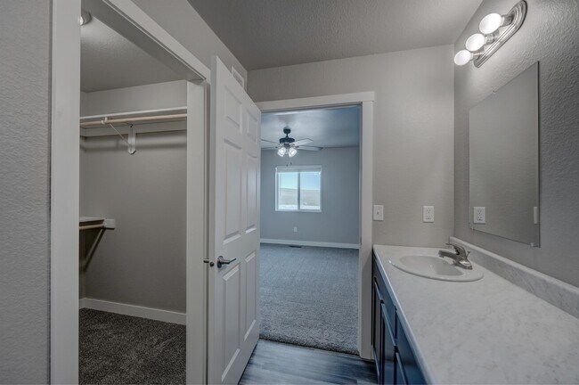 Foto del edificio - 4805 5th St