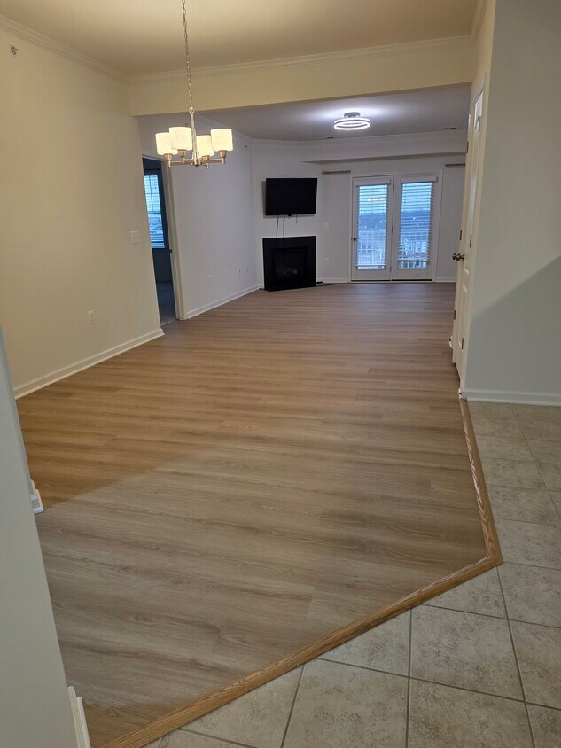 Living & Dining Area - 24660 Woolly Mammoth Ter (Aldie, VA)