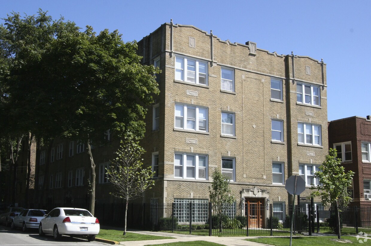 Foto del edificio - 4955-4557 N Drake Ave