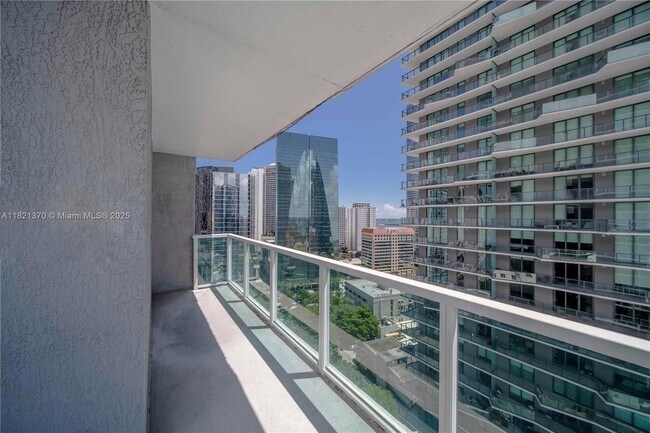Building Photo - 1250 S Miami Ave