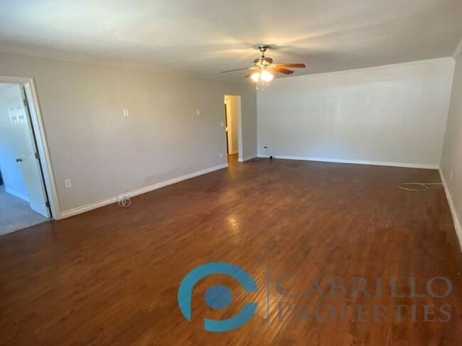 Building Photo - 1113 Flamingo Ave