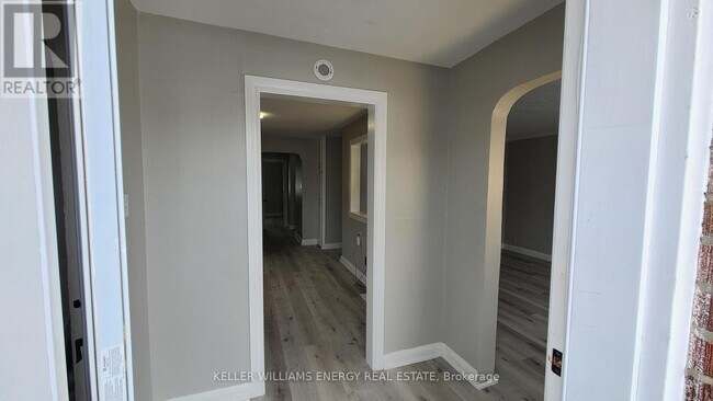 Photo du bâtiment - 201 Celina St