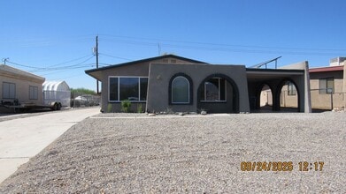 Building Photo - 3711 Garnet Cir