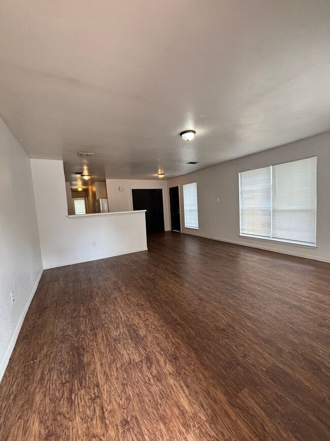 Photo - 2963/2965 Loving Ave Apartment