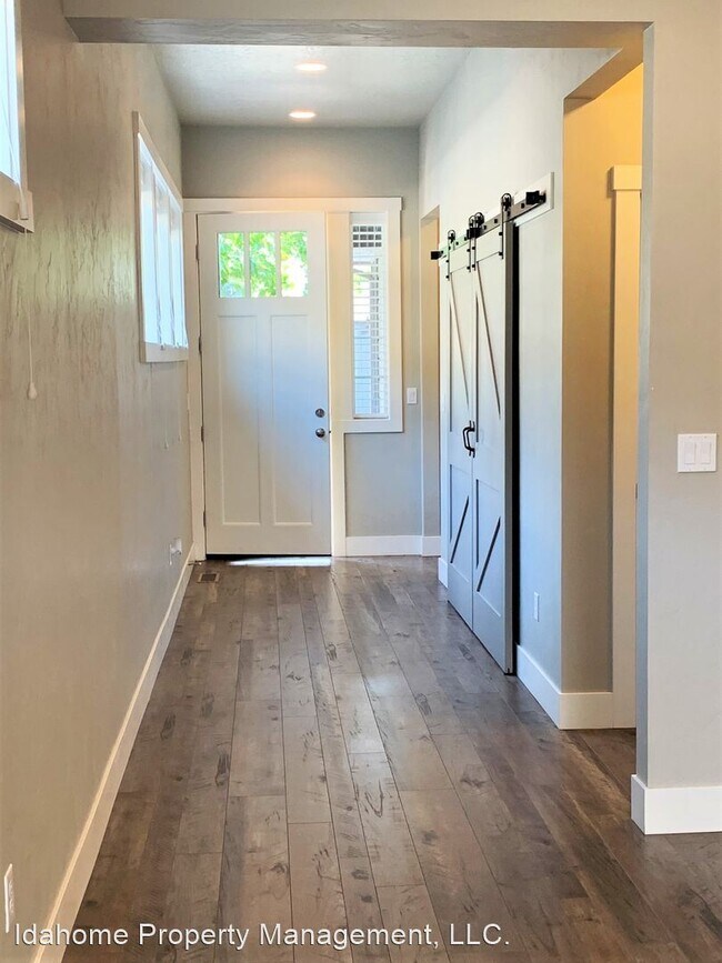 Foto del edificio - 2 br, 2 bath House - 2624 E Decameron Lane
