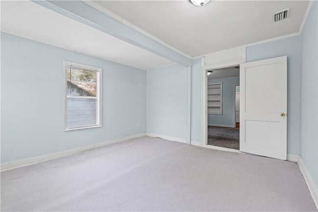 Building Photo - 2063 S Gimon Cir