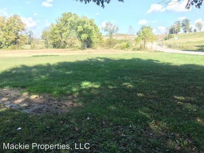 Building Photo - 1555 Springville Judah Rd