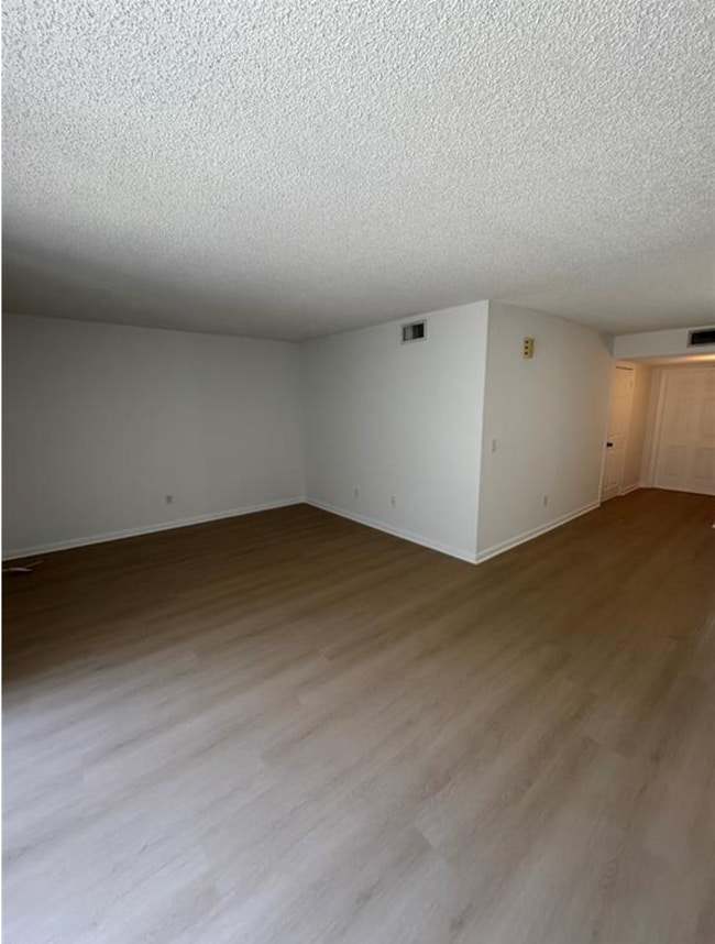 Foto del edificio - 4964 SW 122nd Terrace