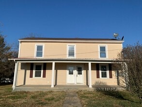 Building Photo - 114 Mattox St