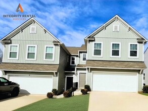 Building Photo - 103 Luna Ln