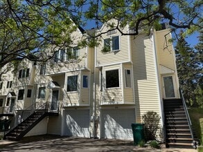 Building Photo - 224 5th St NE