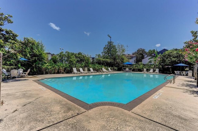 Piscina familiar - 10051 Westpark Dr