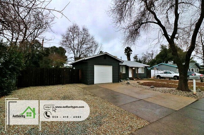 Foto del edificio - 2109 Galaxy way. Fresh paint and flooring....