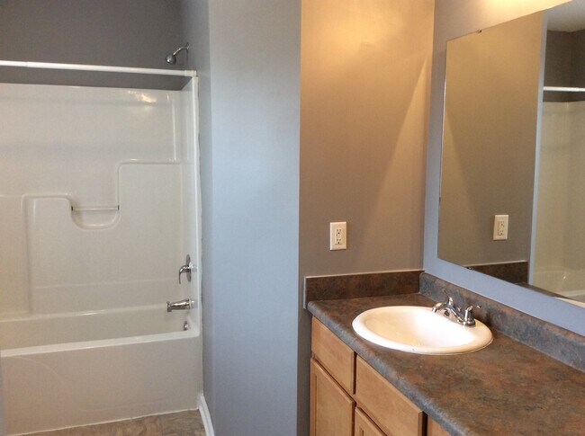Foto del edificio - 4 BR home in Franklin, Indiana