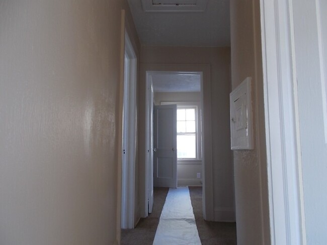 Building Photo - Storer Ave- 3 Bedroom Home- Akron Oh