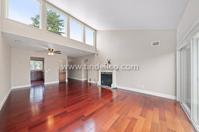 Building Photo - Upgraded St. Johns Home With Stunning Views!!