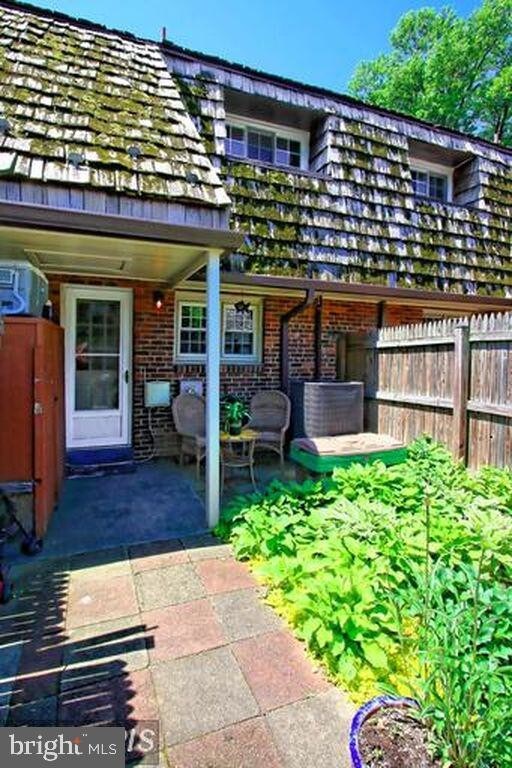 Foto del edificio - 216 S Virginia Ave