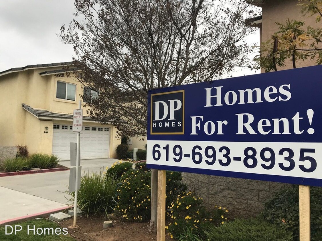 Foto principal - 512 Hart Dr