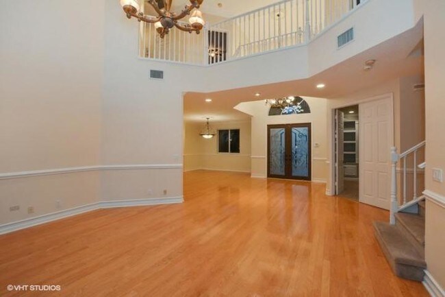 Building Photo - 941 Cypress Dr