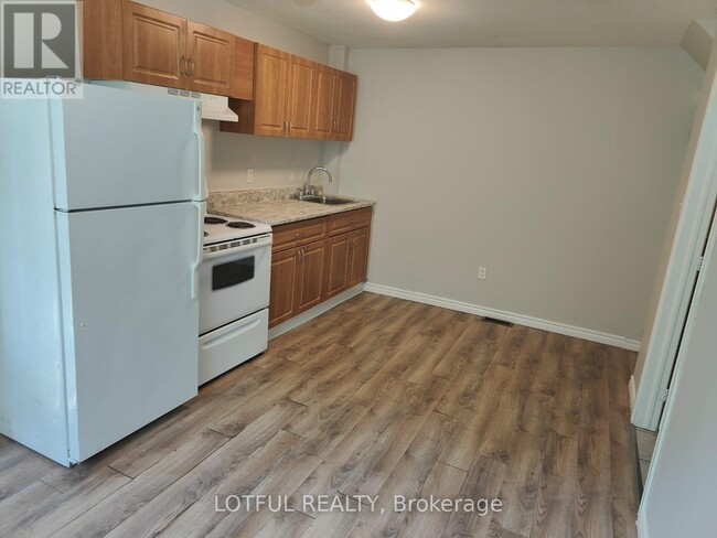 Photo du bâtiment - 60 Victoria Ave